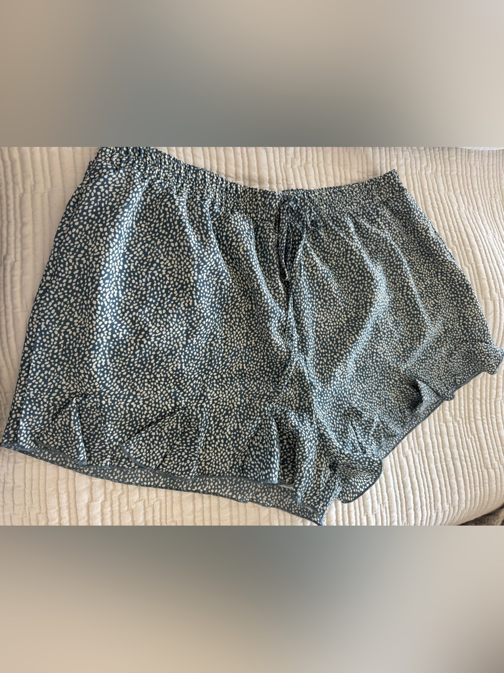 Blue Dot Print Elastic Waist Shorts